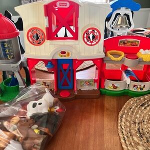 Fisher-Price Little People Farmhouse Playset